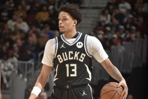 9中7得到17分！里弗斯：罗林斯表现相当出色 打得很有冲击力