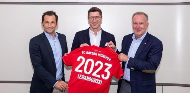 星空体育APP-巴萨该如何买莱万？拜仁要的不止是钱